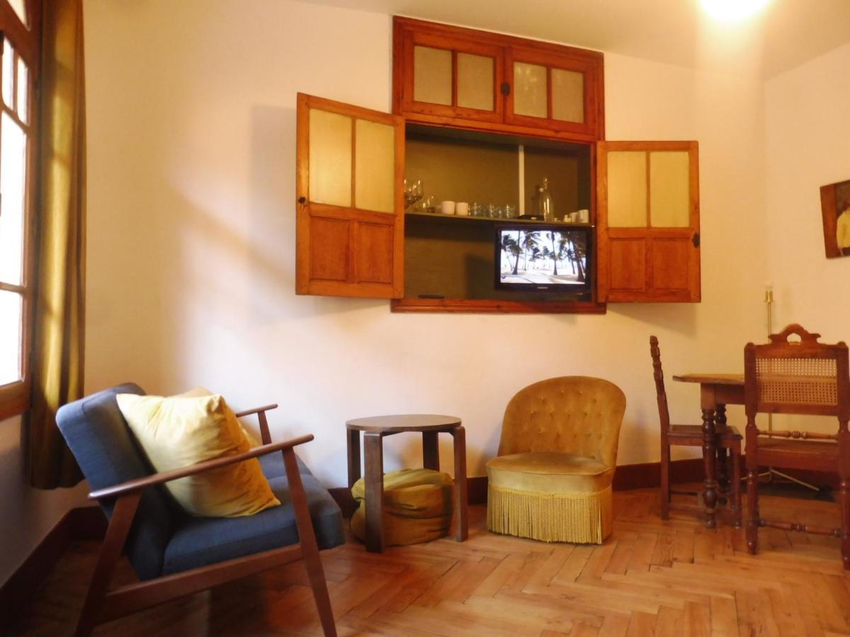 Charmant Appartement Sur Cour, Le Berlingott Баньер-де-Бигор Экстерьер фото